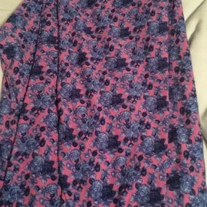 Never worn Lularoe TC purple and blue leggings!